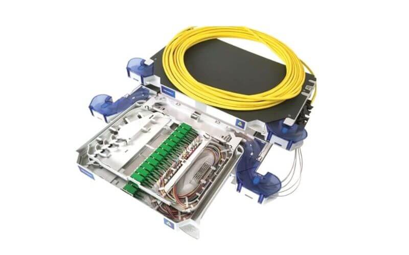 Fiber patch panel, with microsheet cable