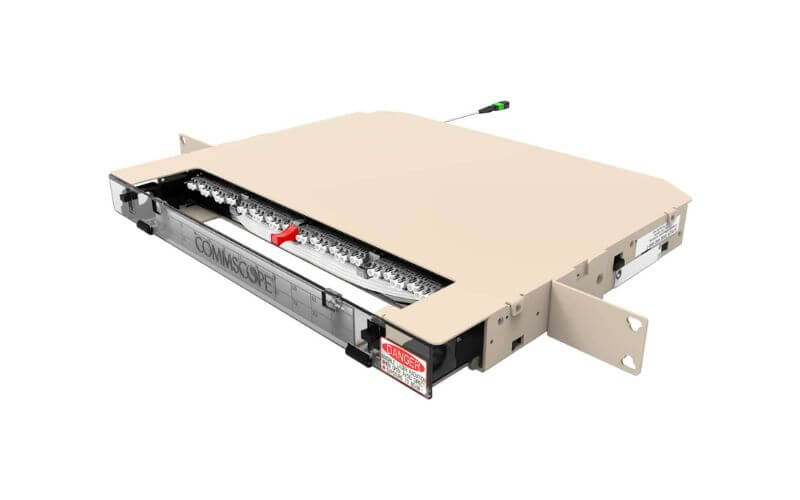 Fiber patch panel, with rapid cable